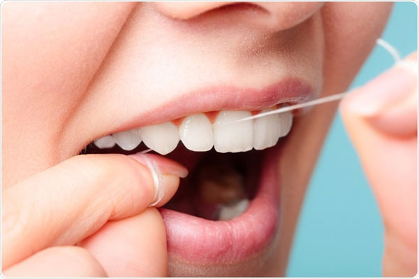 Hướng dẫn sử dụng chỉ nha khoa đúng cách để bảo vệ sức khỏe răng miệng